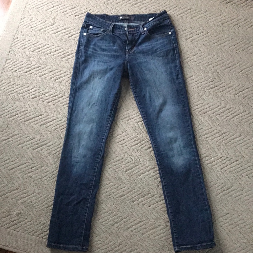 Levi’s Mid Rise Skinny